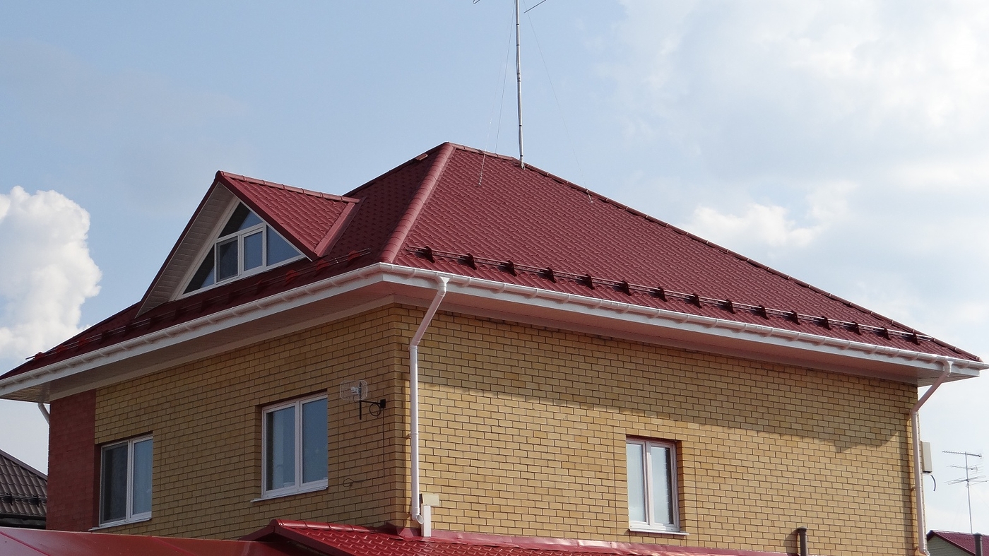 Docke LUX Кронштейн желоба (Пломбир)