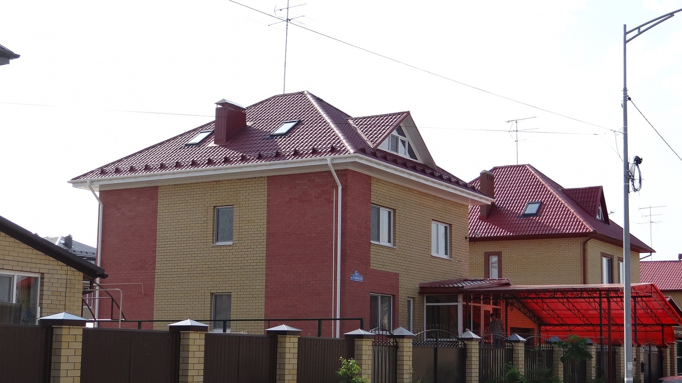 Docke LUX Кронштейн желоба (Пломбир)
